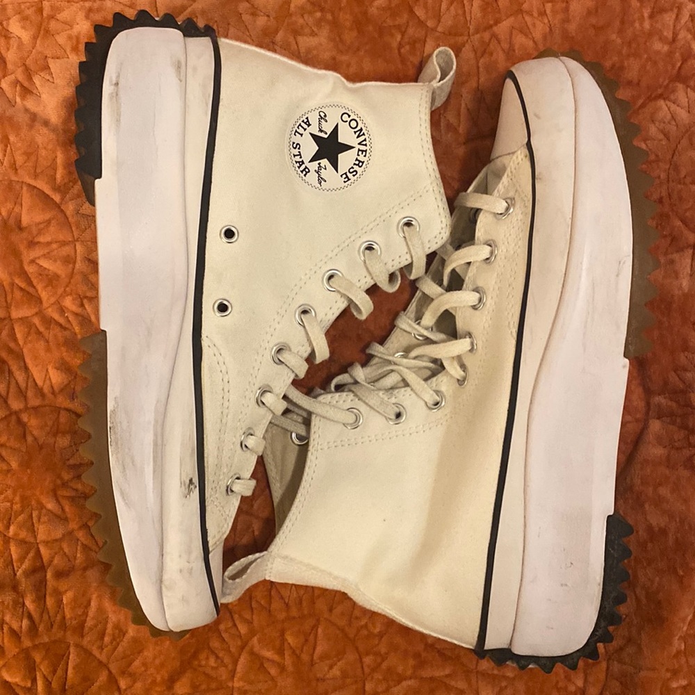 Converse Run Star Hike